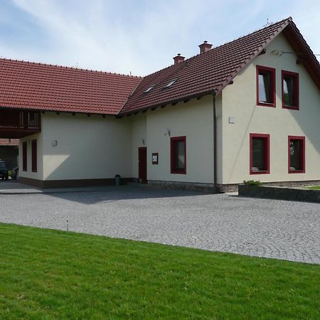 Penzion Lipina Slatiňany Extérieur photo